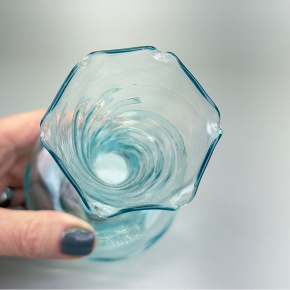 Vintage Turquoise Swirl Glass Vase - Picture 6 of 10